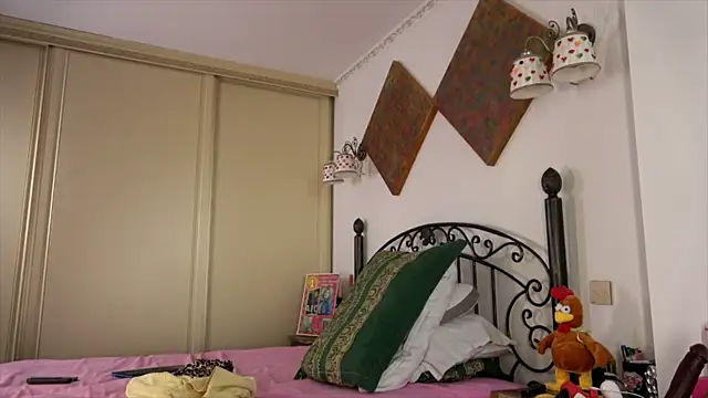 einneuesleben online show from February 27, 7:08 am