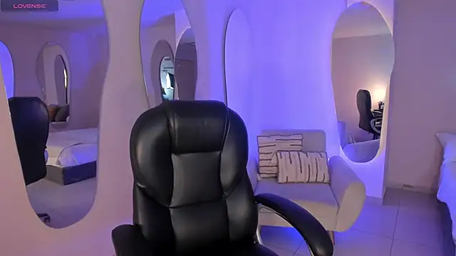 MorganHicks online show from January 7, 8:12 pm