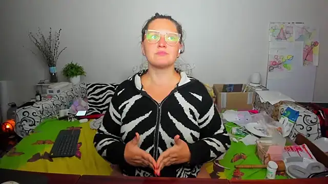 IamYourNarcotic online show from November 14, 3:23 pm