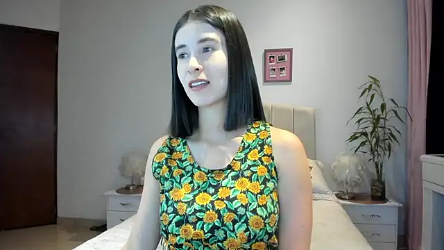 macarena vallejo online show from April 12, 2:47 am