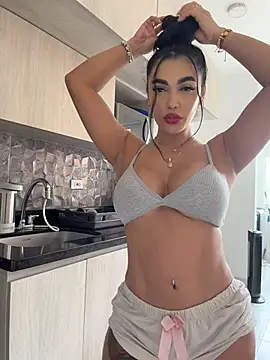 emma andrew1 online show from June 26, 5:36 pm