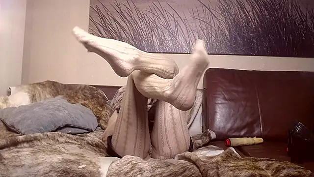 ElizabethLong online show from April 13, 2:18 pm