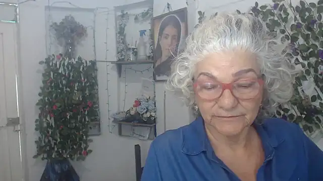 FunnyGrandma online show from November 17, 7:58 pm