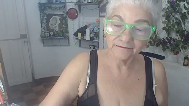 FunnyGrandma online show from July 25, 4:30 am