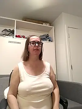 SweetandNaughty1 online show from January 8, 10:14 pm