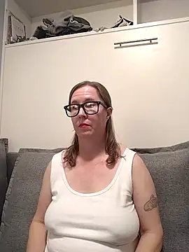 SweetandNaughty1 online show from December 3, 2:58 am