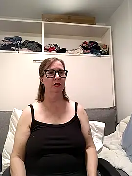 SweetandNaughty1 online show from July 7, 4:15 am