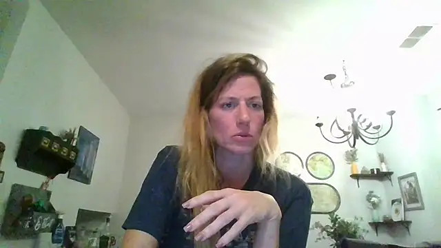 Rhodesxox online show from October 19, 2:13 am