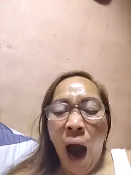 asianwet4u online show from September 22, 3:21 pm