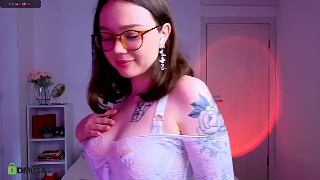 MilenaSaint online show from September 22, 6:34 am