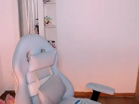 BOREAL MOON online show from April 6, 2:33 am