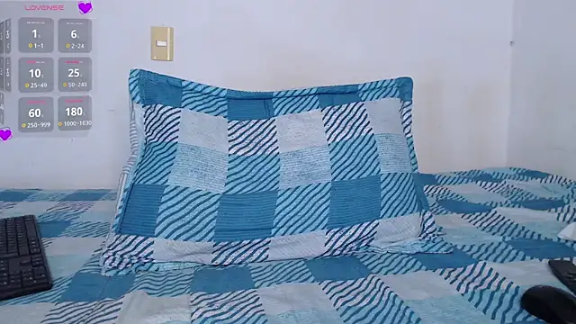 valen thompson online show from February 28, 2:22 am