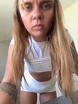 jessieamy online show from February 19, 6:02 am