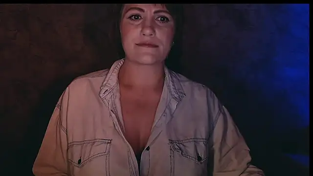 Snapshot of _letty_ chatting on September 13, 10:18 pm  letty  online show from September 13, 10:18 pm