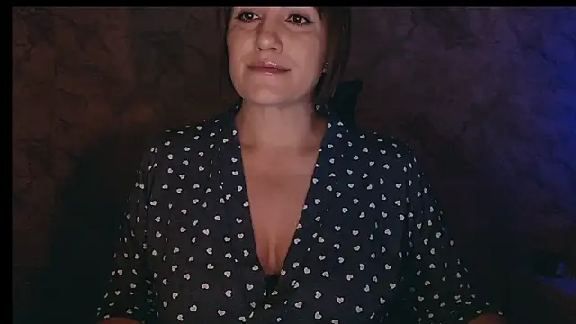 Snapshot of _letty_ chatting on October 8, 10:25 pm  letty  online show from October 8, 10:25 pm