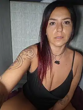 allyson22andy online show from February 11, 10:11 pm