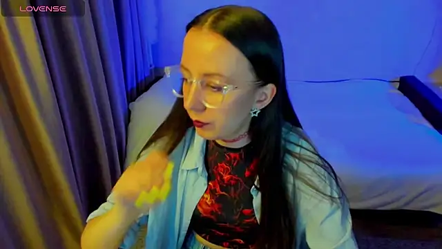 CurlySteph online show from April 16, 9:14 pm