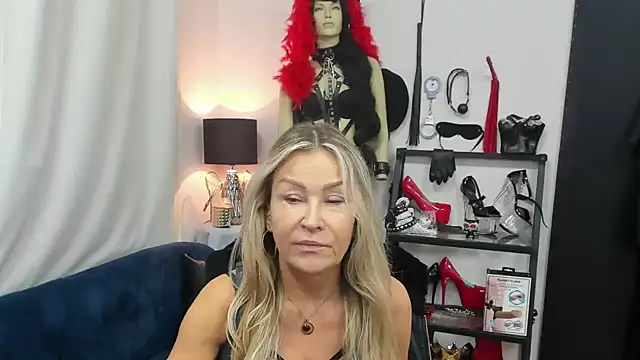 crystaLUX online show from October 20, 4:26 am