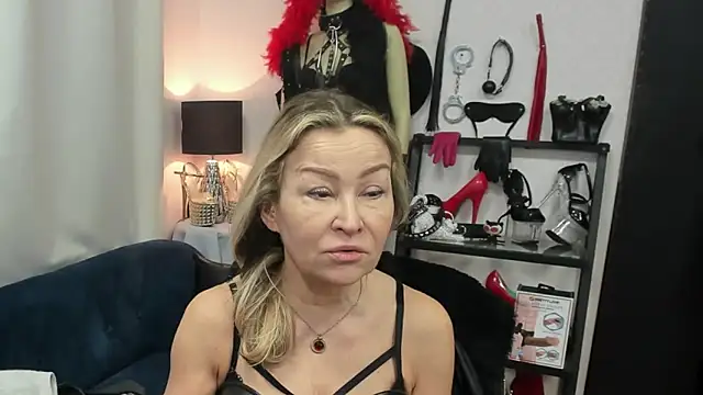 crystaLUX online show from March 30, 4:56 am