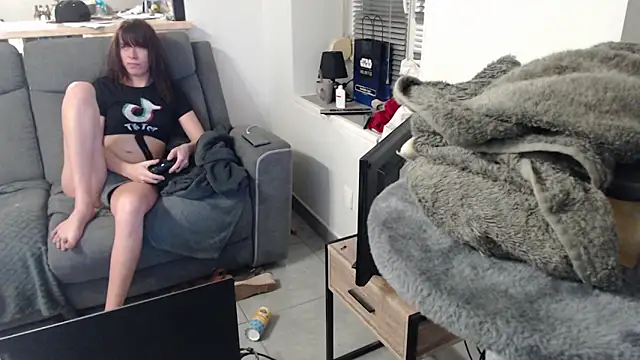 missthon0 online show from December 3, 1:57 pm