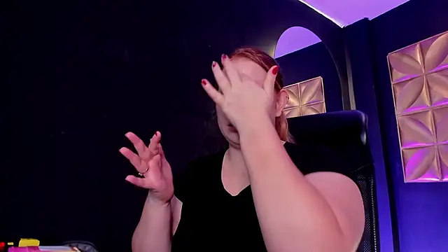 hannamartinn online show from September 18, 3:21 pm