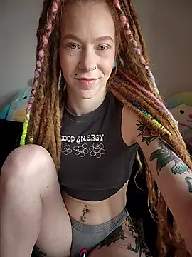 LucidLucy online show from April 1, 3:53 pm