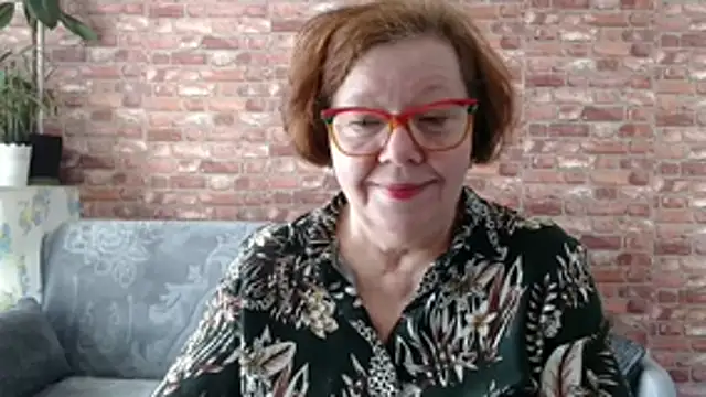 Adelewildx online show from March 28, 11:10 am