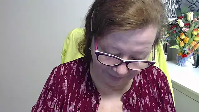 Adelewildx online show from March 18, 5:45 am