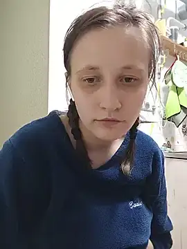 alisacucumber online show from June 28, 8:48 pm
