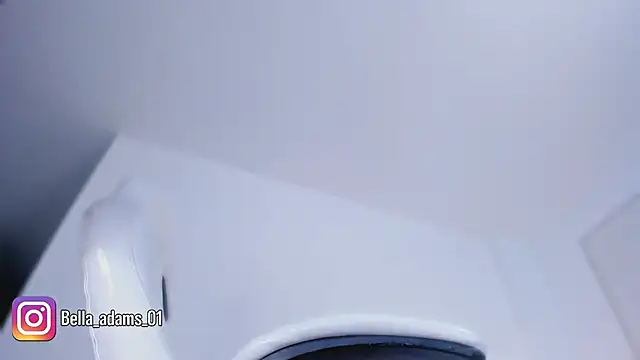 bella adams  online show from November 7, 2:17 am