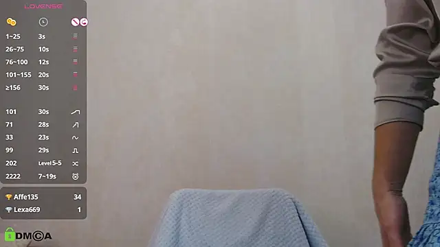 VickyGolden online show from November 1, 5:55 am