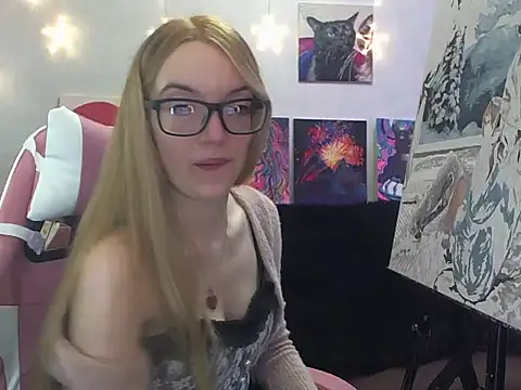 SecretSophia online show from October 23, 9:48 am