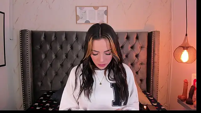 Kim Blane online show from November 11, 3:46 am