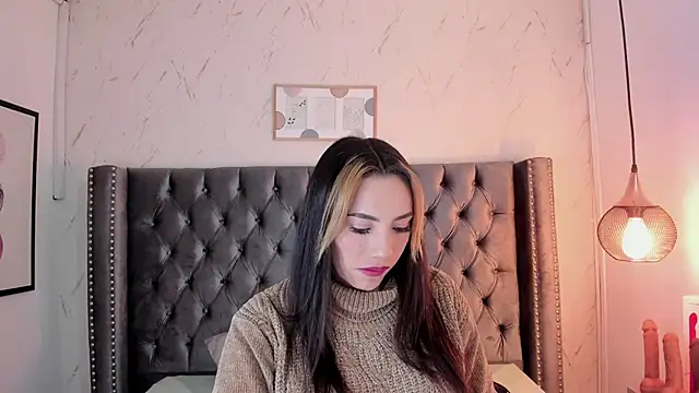 Snapshot of Kim_Blane chatting on October 15, 4:04 am Kim Blane online show from October 15, 4:04 am