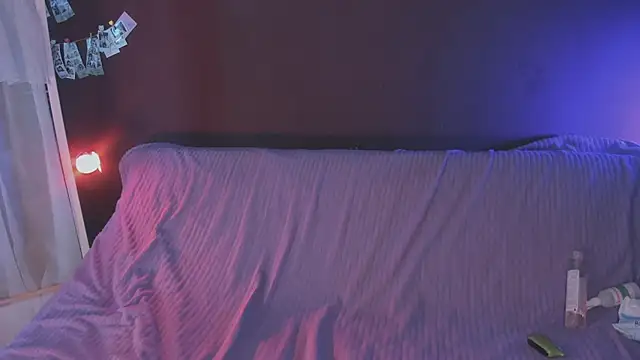 juby yuby online show from April 19, 12:05 pm