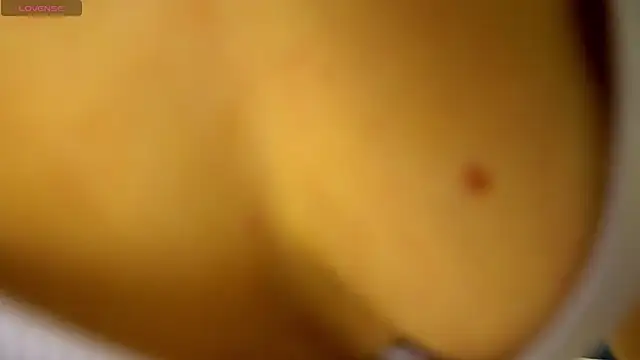 Danielle Thomas online show from December 14, 2:17 am