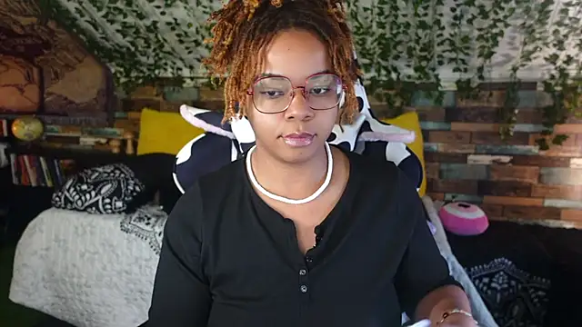 -khayaparker online show from September 8, 3:44 pm