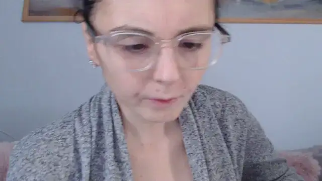 cleophee online show from April 17, 5:42 am