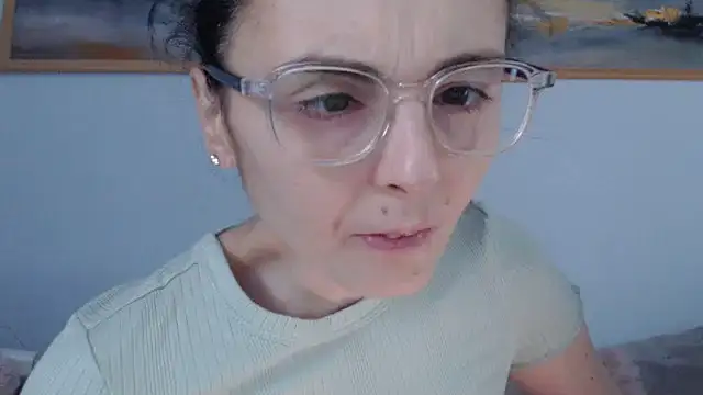 cleophee online show from April 7, 5:53 am