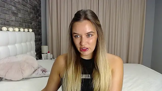 Snapshot of vickymur chatting on October 3, 3:50 pm vickymur online show from October 3, 3:50 pm