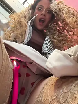 alana15 online show from April 3, 9:24 pm