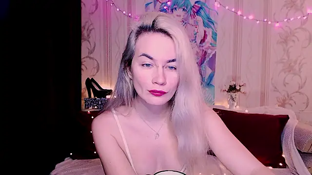 xxxcharismaaa online show from March 21, 9:20 pm