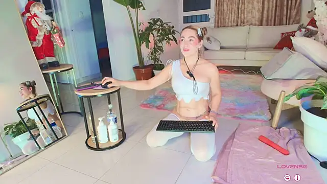 erotik lady online show from December 15, 10:48 pm