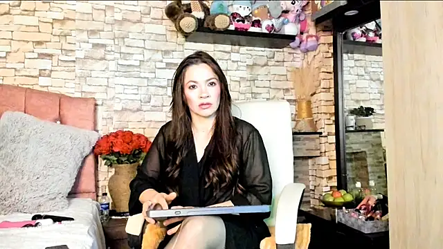 Carla expit online show from February 3, 12:10 am