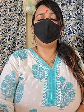 cute-tanvi online show from September 22, 2:32 am