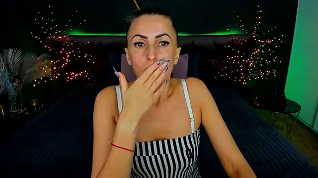 Rebecca Diamond online show from September 27, 12:01 pm