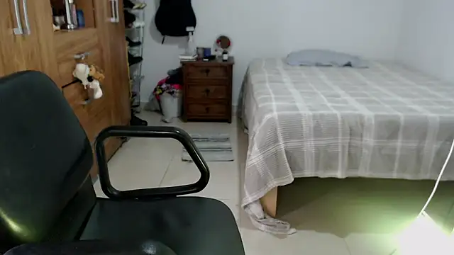 solamatista11 online show from March 20, 9:41 pm