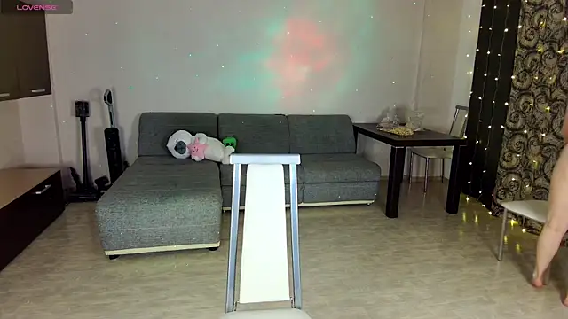 -Rin-Chan online show from February 13, 11:23 am