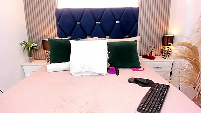 gabytyara2 online show from March 27, 4:30 pm