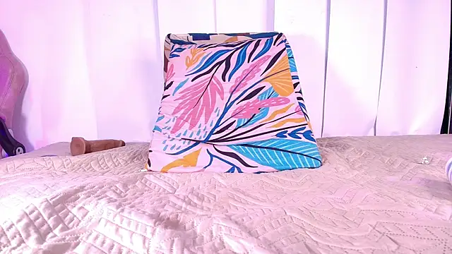 raven lilith  online show from October 26, 3:35 am